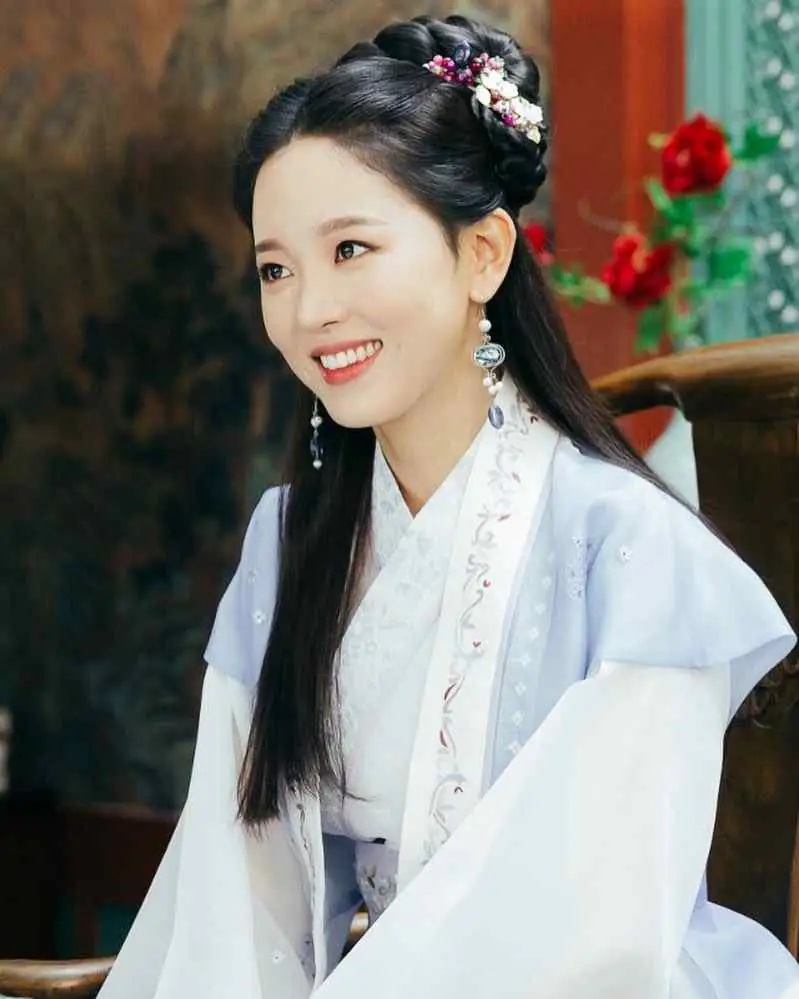 Kang Han Na - kang-han-na-hot-14.webp